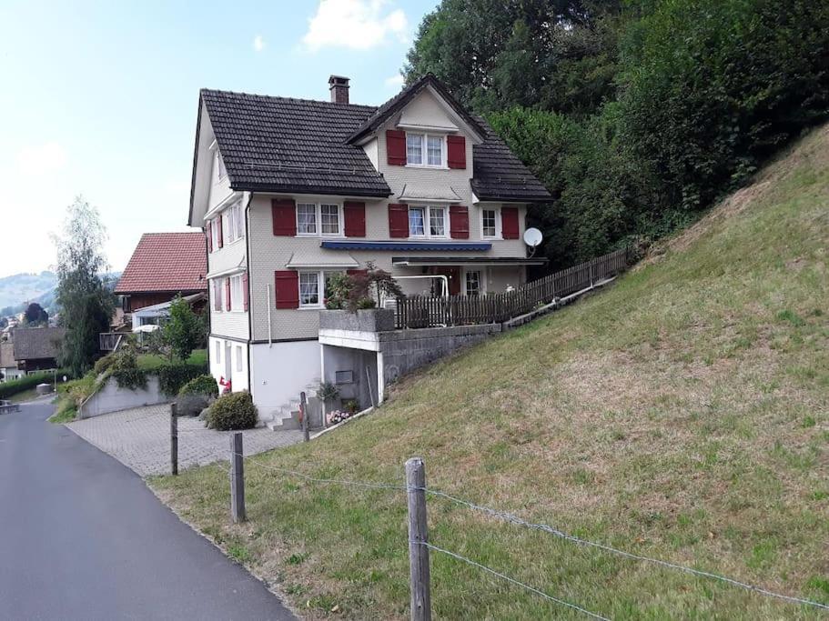 Zwinglis Ferienwohnung Rosi Nesslau Dış mekan fotoğraf